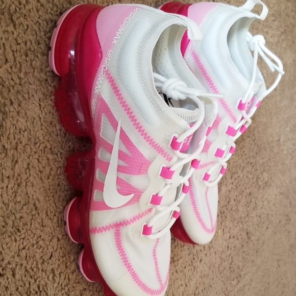 NWOT Nike Air Vapormax - Picture 8 of 8